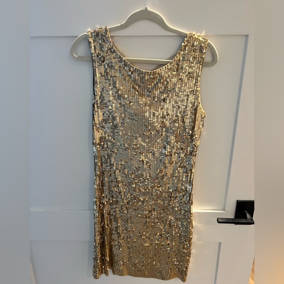 Gold Mini Dress with low back and gold chain detail - Picture 1 of 2